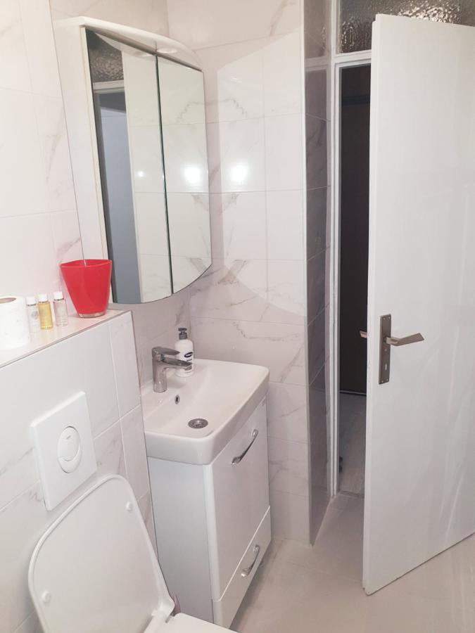Apartman Oli SJJ Eksteriør bilde